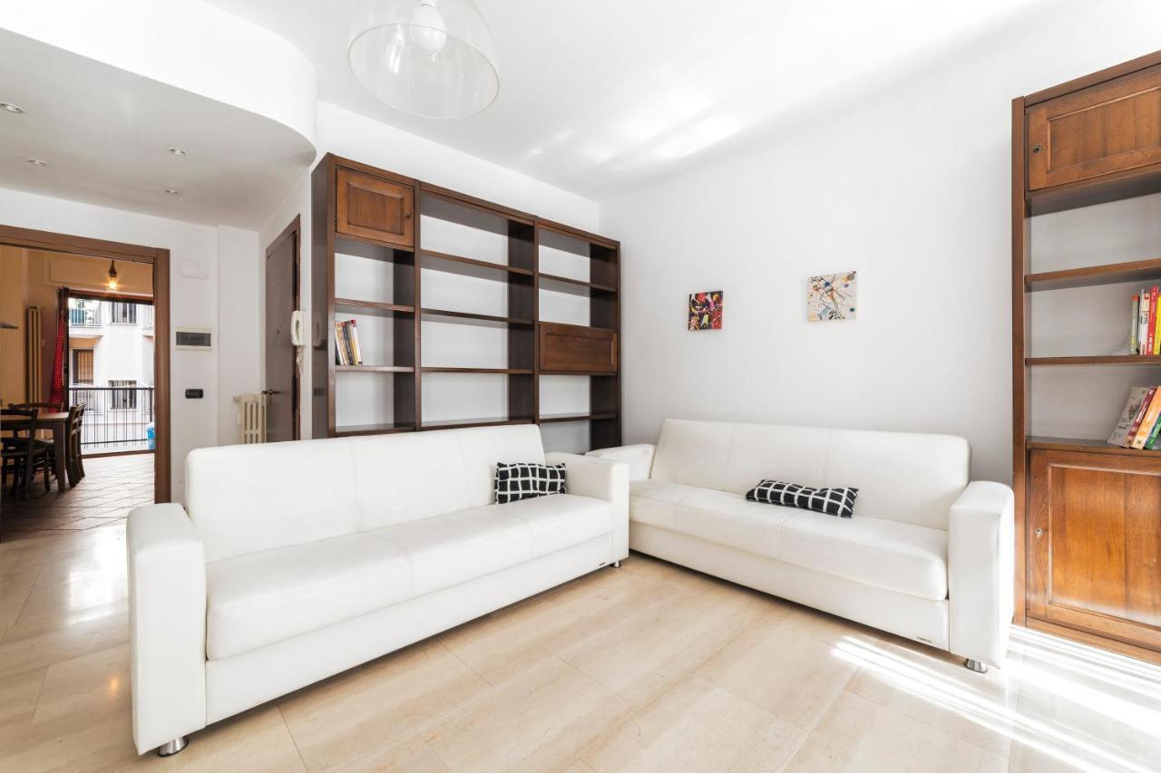 Cenisio M5 Lovely Apartment - With Balcony! 米兰 外观 照片