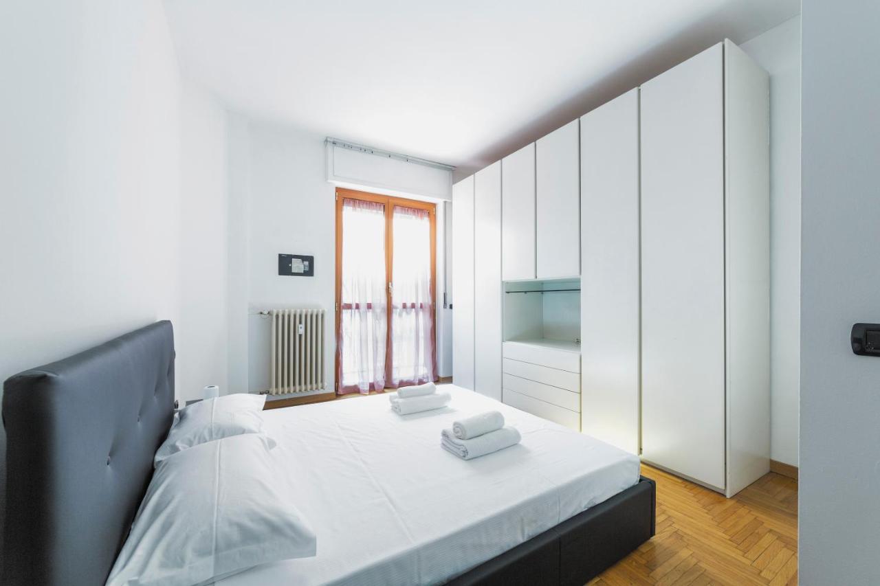 Cenisio M5 Lovely Apartment - With Balcony! 米兰 外观 照片